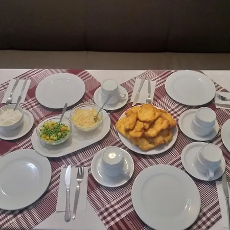 Pavai 3*